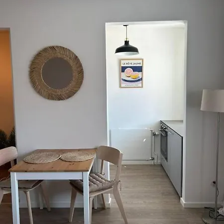 2ndhomes Comfy With Balcony In Kallio Helsinki